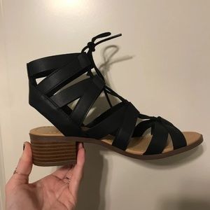 Women’s sandals